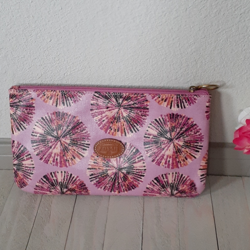 Authentic Fossil large wristlet